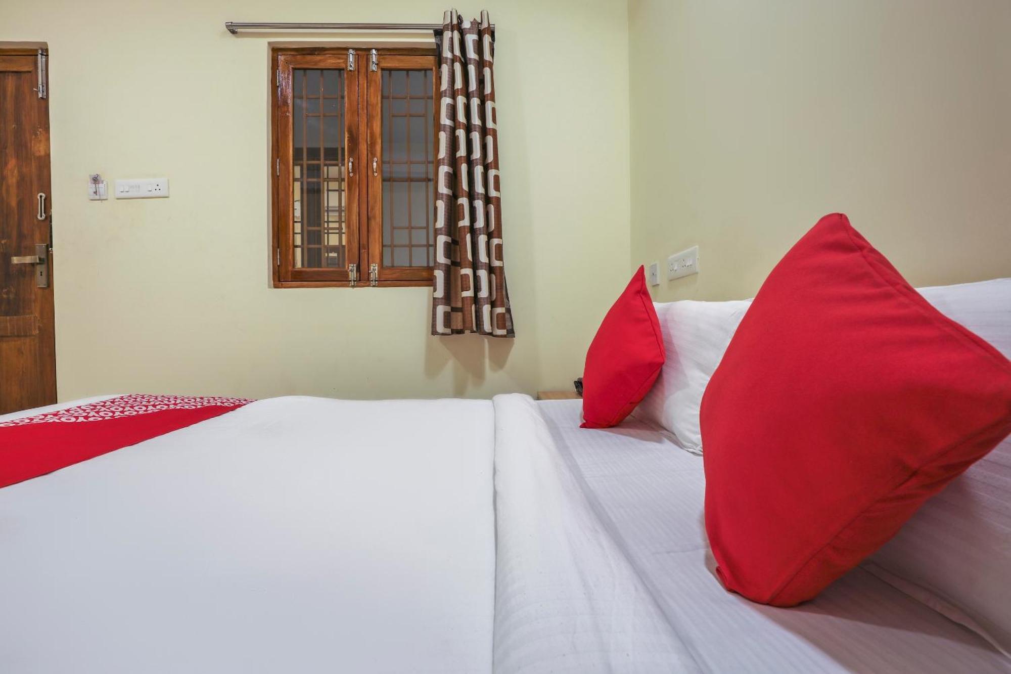 Hotel O Om Sakthi Hotel Pondicherry Exterior foto